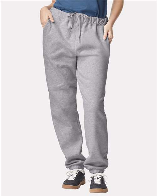 12466 Softstyle® Midweight Pocket Sweatpants